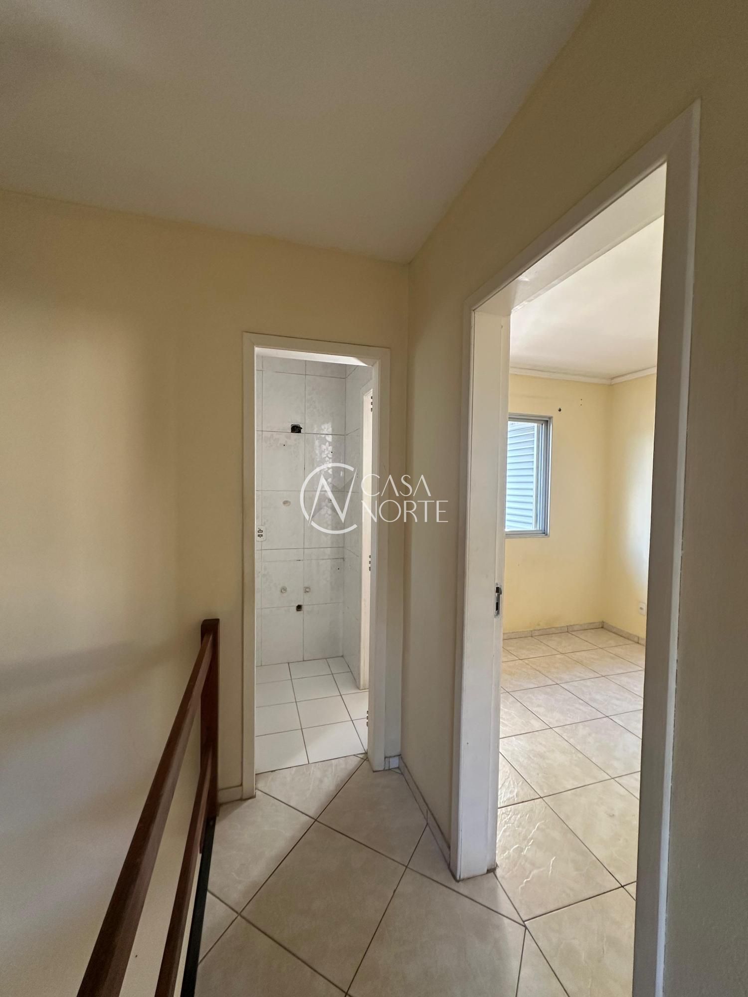 Casa à venda com 3 quartos, 115m², 1 vaga, Avenida João Ferreira Jardim no bairro Parque Santa Fé em Porto Alegre