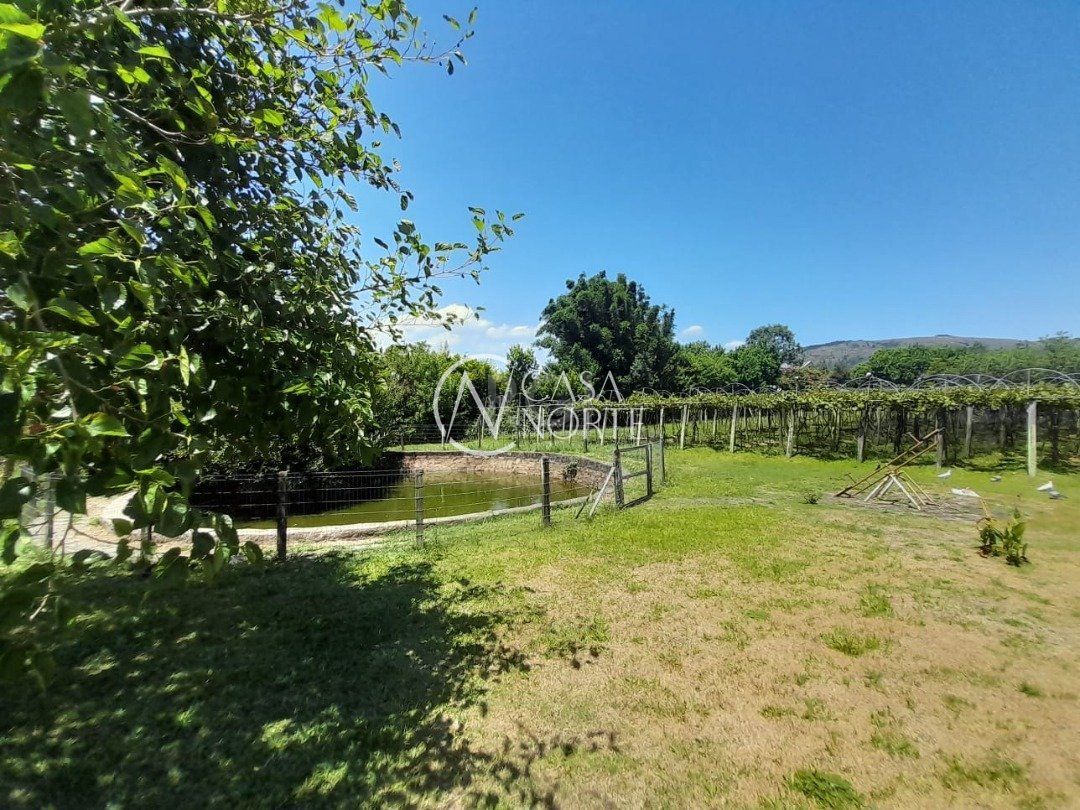 Terreno à venda  com 6629m², Rua da Roseira no bairro Campo Novo em Porto Alegre