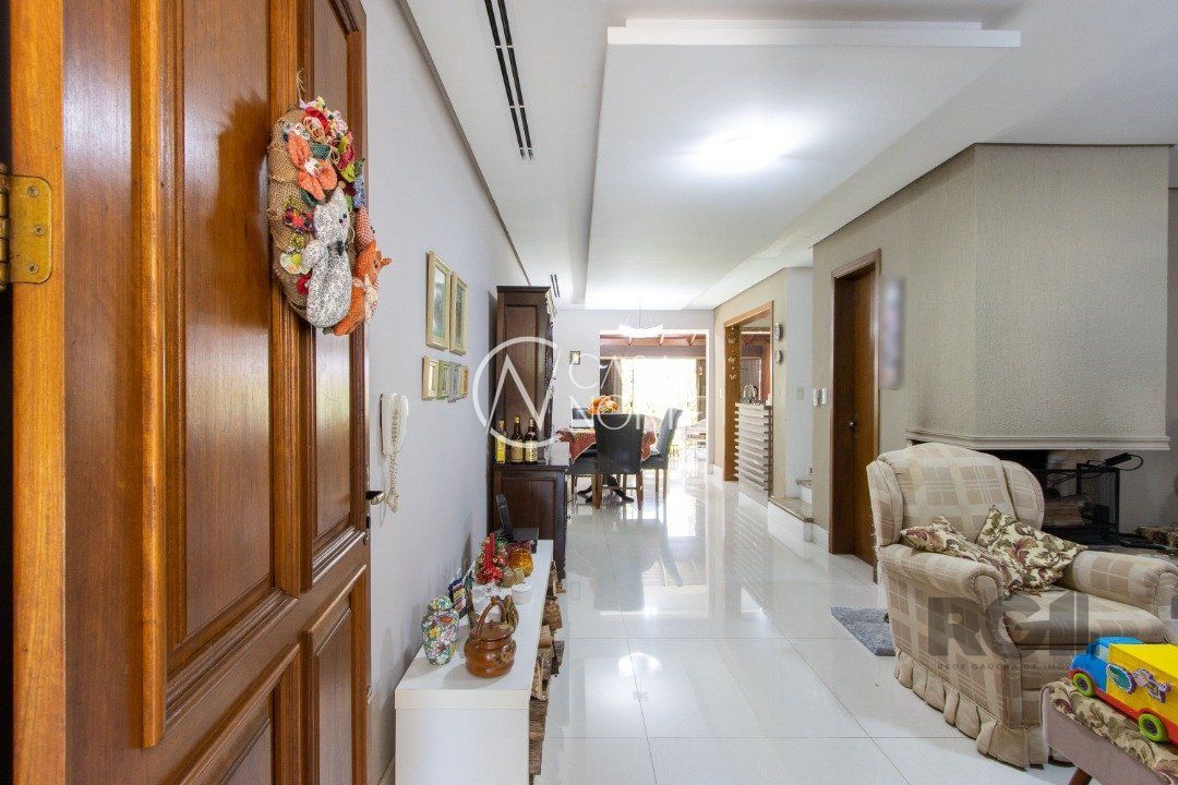 Casa de Condomínio à venda com 3 quartos, 86m², 1 suíte, 2 vagas, Avenida João Salomoni no bairro Vila Nova em Porto Alegre