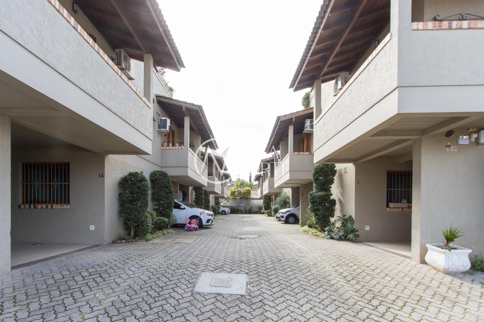 Casa de Condomínio à venda com 2 quartos, 102m², 1 suíte, 1 vaga, Avenida Guarujá no bairro Guarujá em Porto Alegre