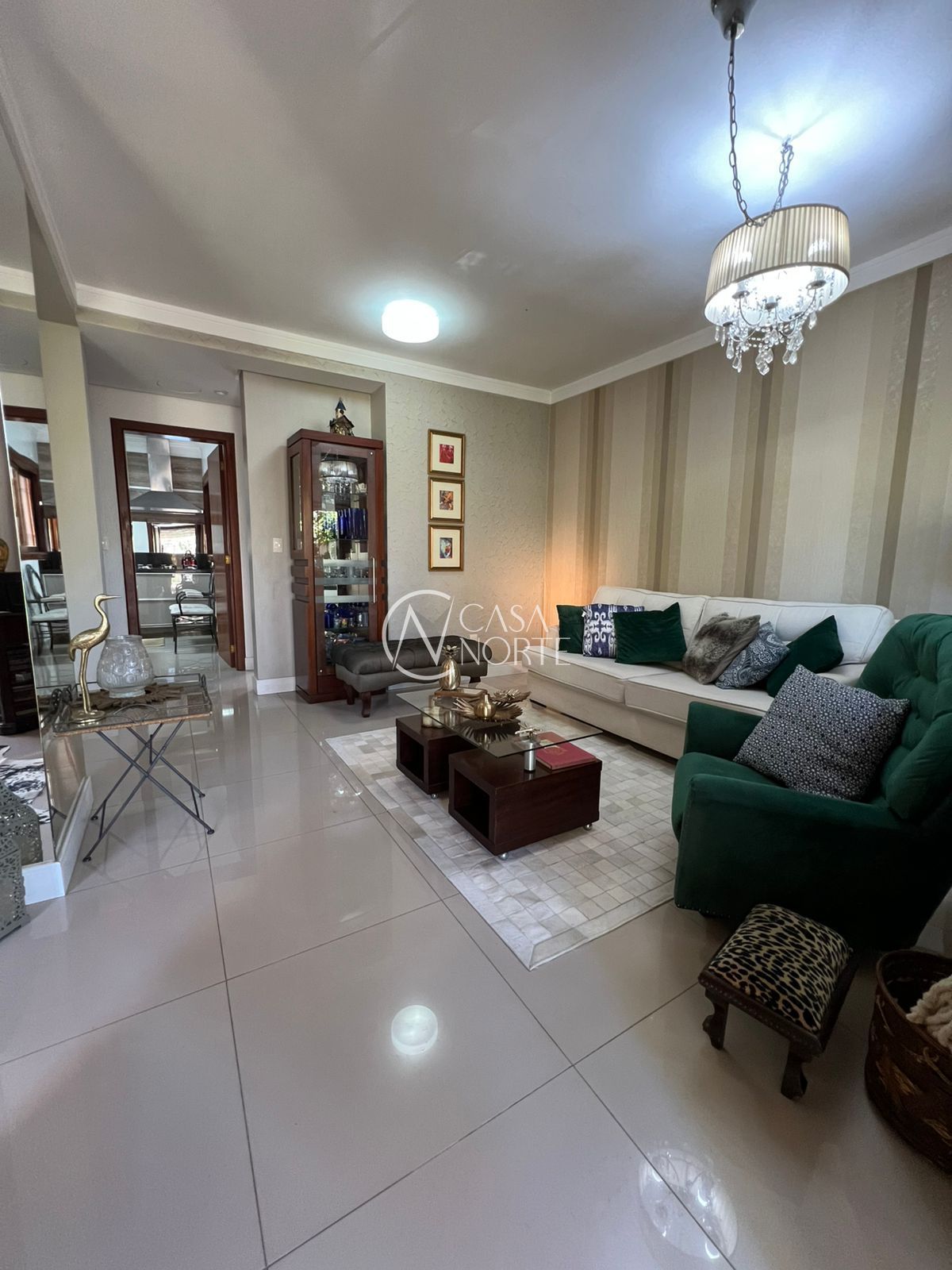 Casa de Condomínio à venda com 3 quartos, 108m², 1 suíte, 1 vaga, Avenida São Sebastião no bairro Nonoai em Porto Alegre