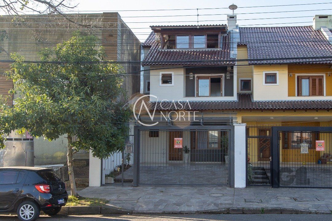 Casa à venda com 5 quartos, 300m², 1 suíte, 2 vagas, Rua Claudio da Silva Pinto no bairro Espírito Santo em Porto Alegre
