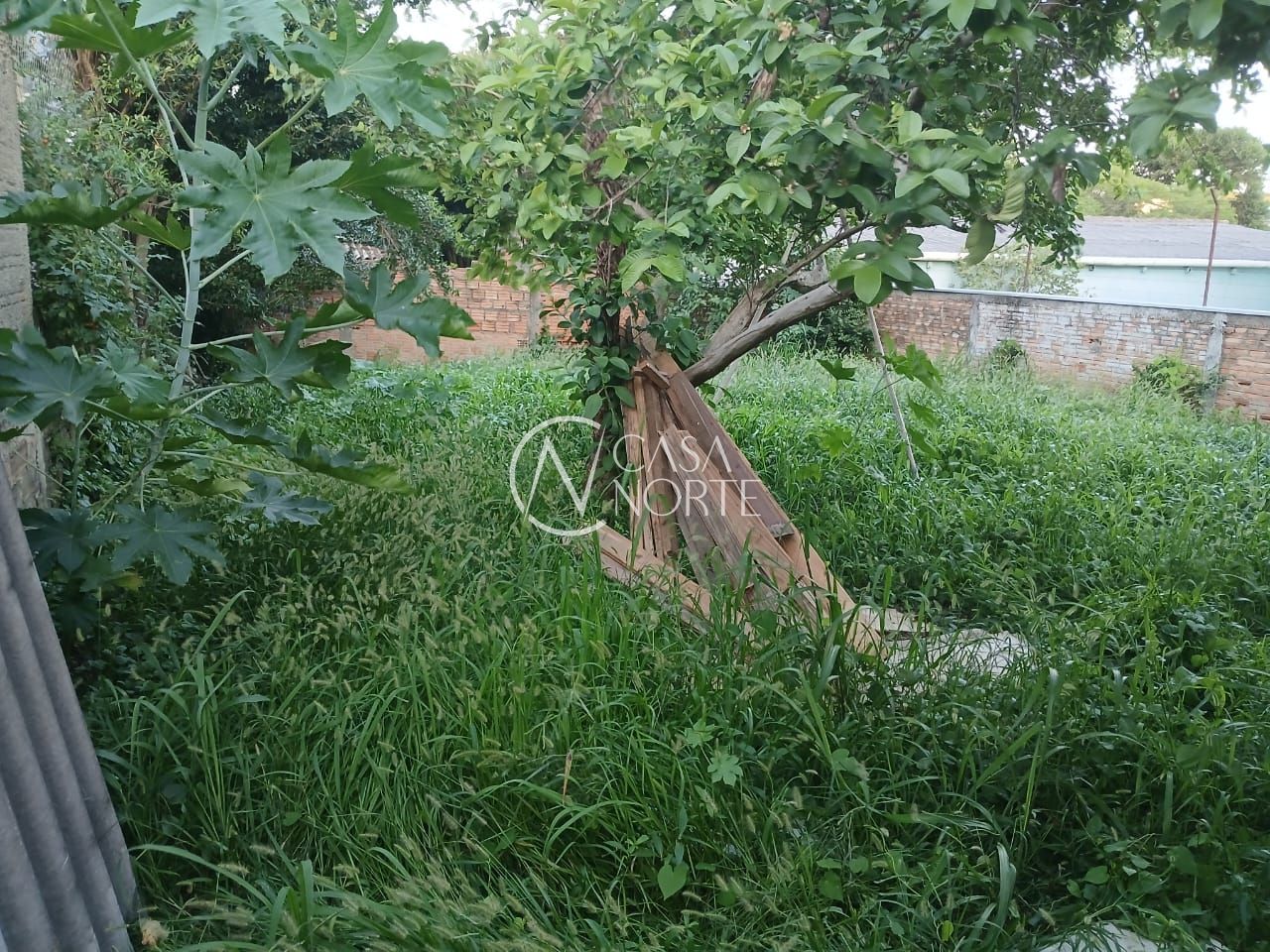 Casa à venda com 1 quarto, 120m², Rua Ênio de Souza no bairro Vila Nova em Porto Alegre