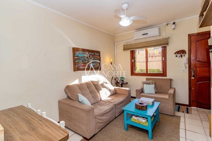 Casa de Condomínio à venda com 3 quartos, 90m², 1 vaga, Estrada Campo Novo no bairro Ipanema em Porto Alegre