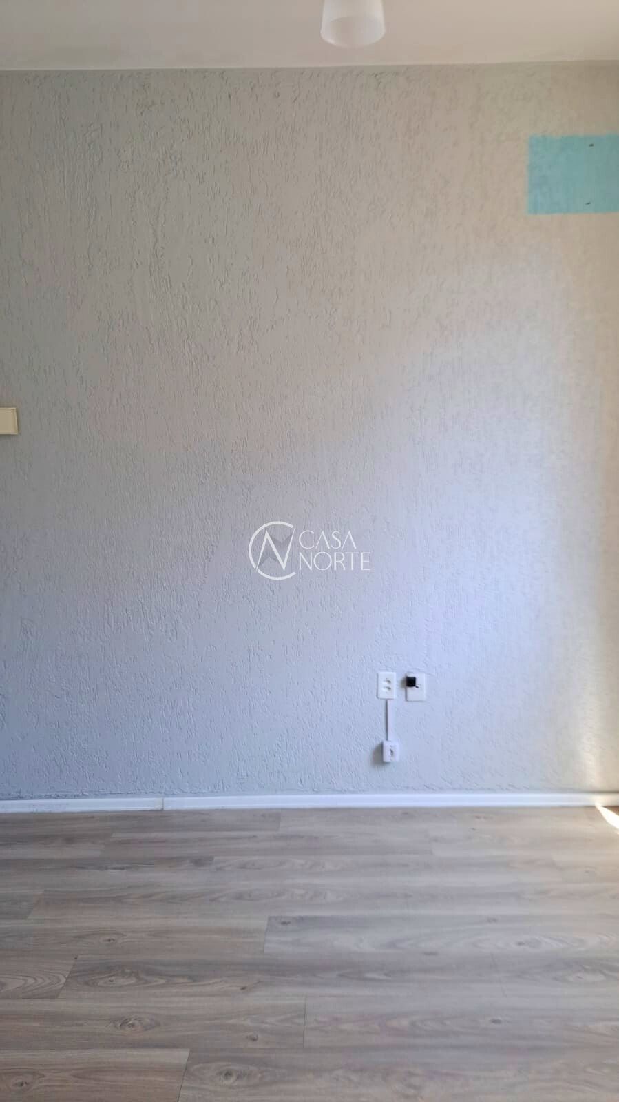Sala Comercial à venda com 1 quarto, 14m², Rua Doutor Flores no bairro Centro Histórico em Porto Alegre