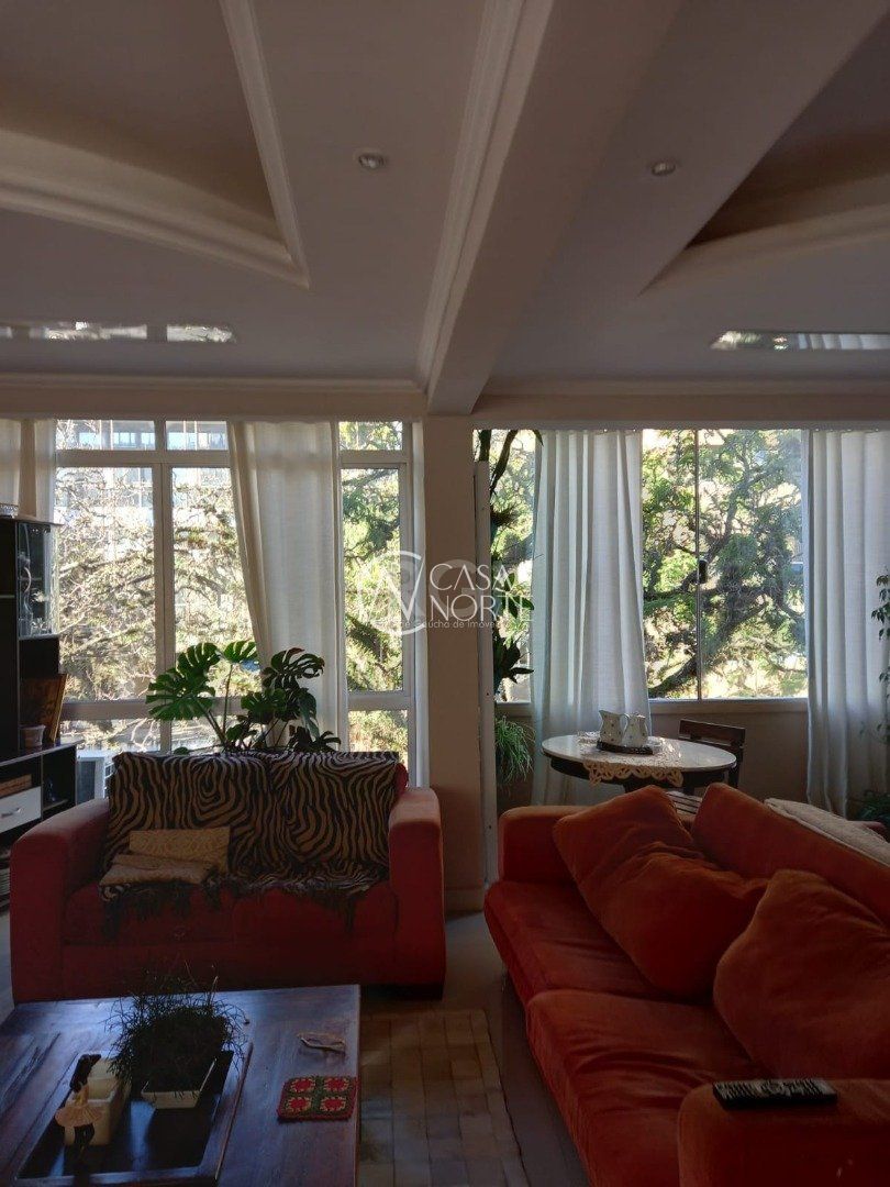 Apartamento à venda com 3 quartos, 150m², 1 vaga, Rua General João Telles no bairro Bom Fim em Porto Alegre