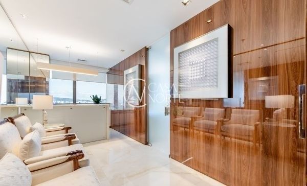 Sala Comercial à venda , 53m², 1 vaga, Avenida Ipiranga no bairro Praia de Belas em Porto Alegre