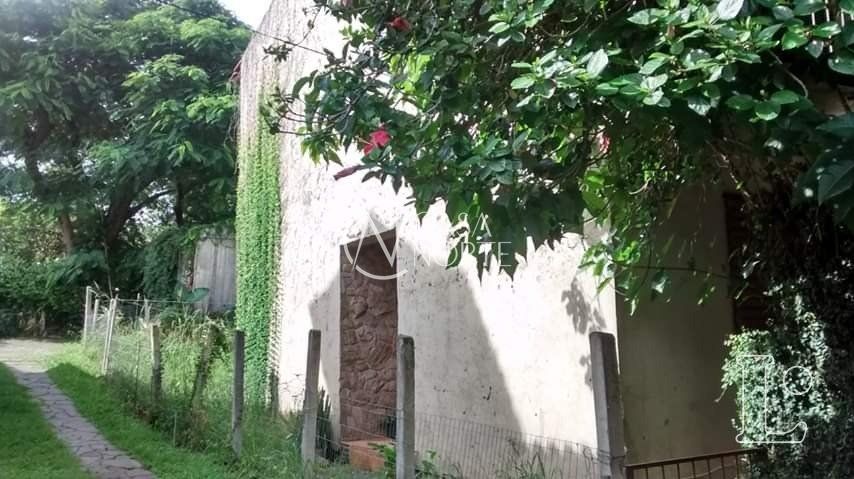 Casa à venda com 3 quartos, 250m², Rua Banco do Comercio no bairro Santa Tereza em Porto Alegre