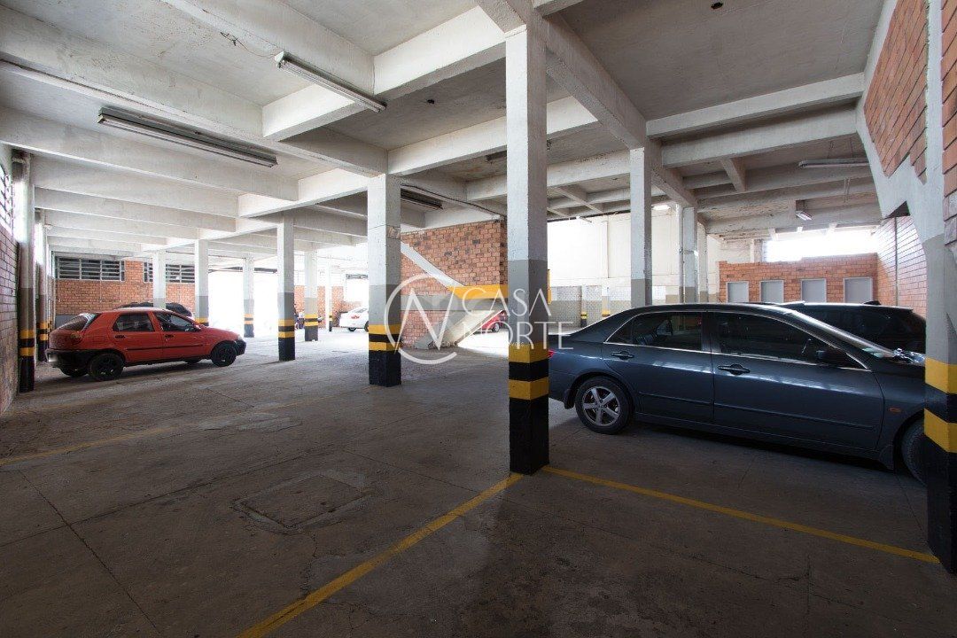 Pavilhão à venda , 1257m², 6 vagas, Rua Alvaro Chaves no bairro Floresta em Porto Alegre