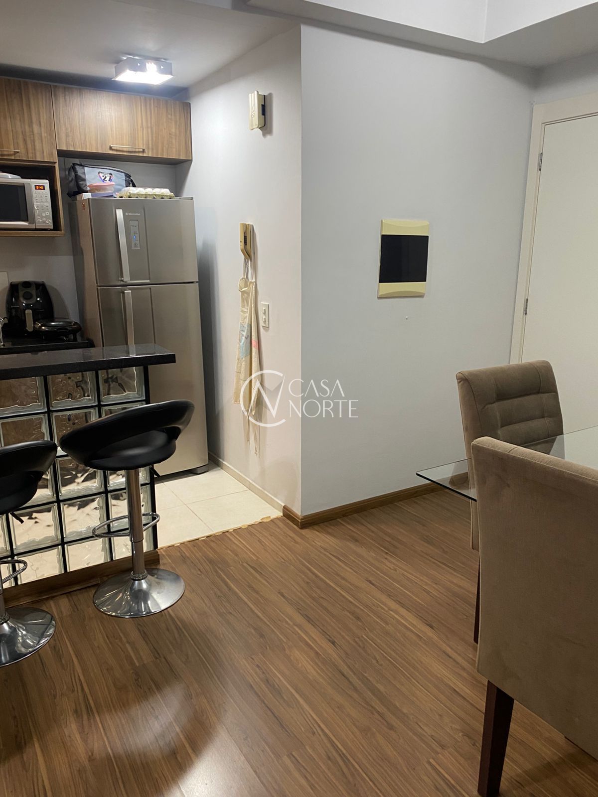 Apartamento à venda com 2 quartos, 52m², 1 suíte, 1 vaga, Rua Teotônia no bairro Camaquã em Porto Alegre