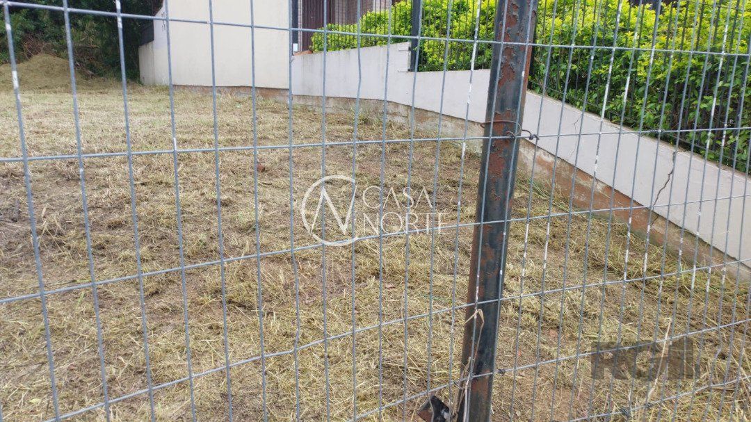 Terreno à venda  com 207m², Rua Doutor Sady Soares no bairro Guarujá em Porto Alegre