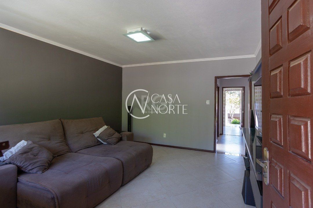 Casa à venda com 4 quartos, 110m², 1 suíte, 3 vagas, Rua Antônio Joséphino Perrone no bairro Espírito Santo em Porto Alegre