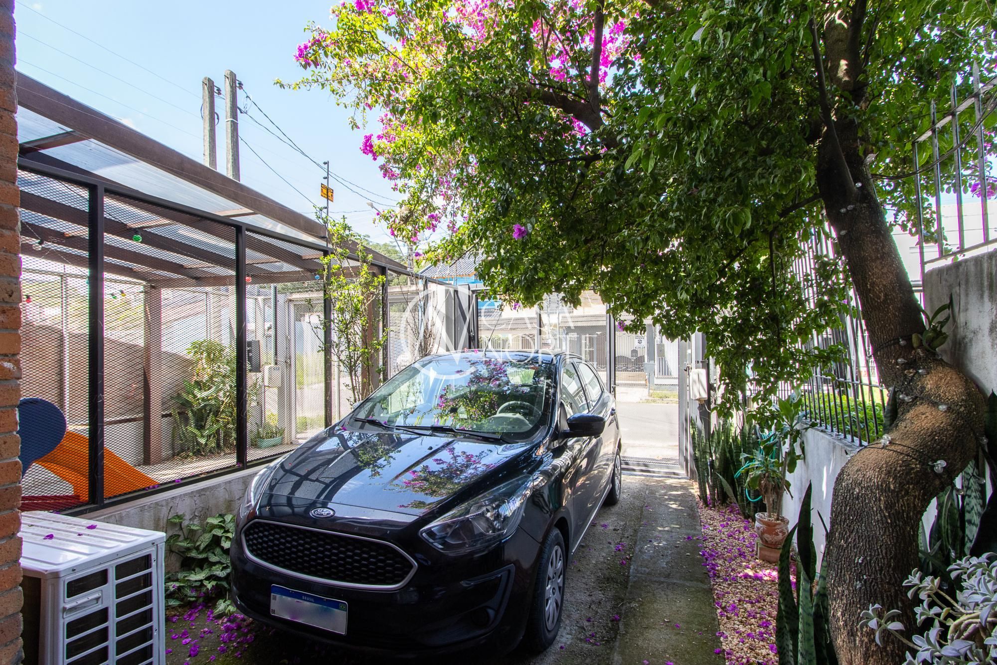 Casa à venda com 2 quartos, 91m², 2 suítes, 1 vaga, Rua Eva Pinto no bairro Hípica em Porto Alegre