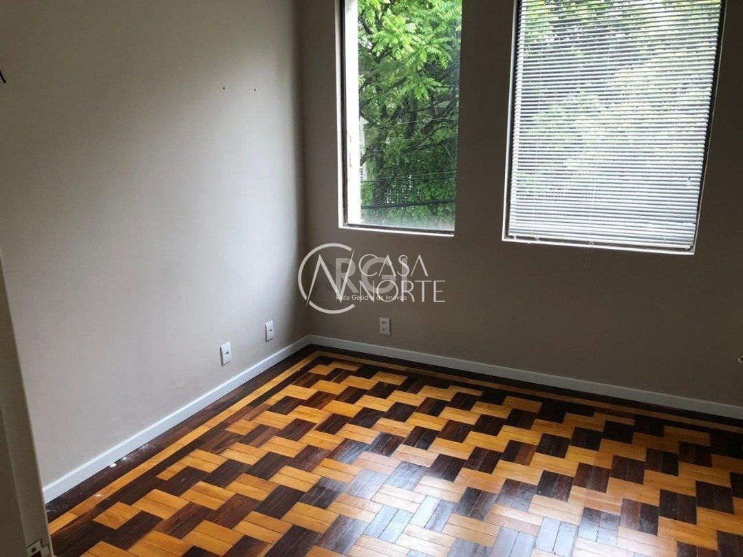 Casa Comercial à venda com 1 quarto com 0m², Rua Eca de Queiroz no bairro Petrópolis em Porto Alegre