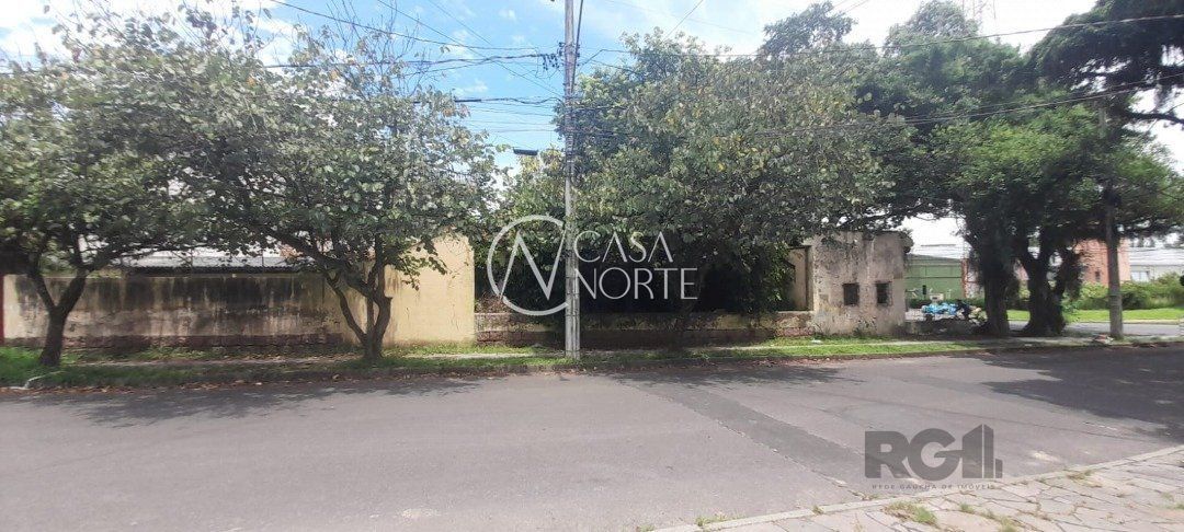 Terreno à venda  com 968m², Avenida Coronel Marcos no bairro Pedra Redonda em Porto Alegre