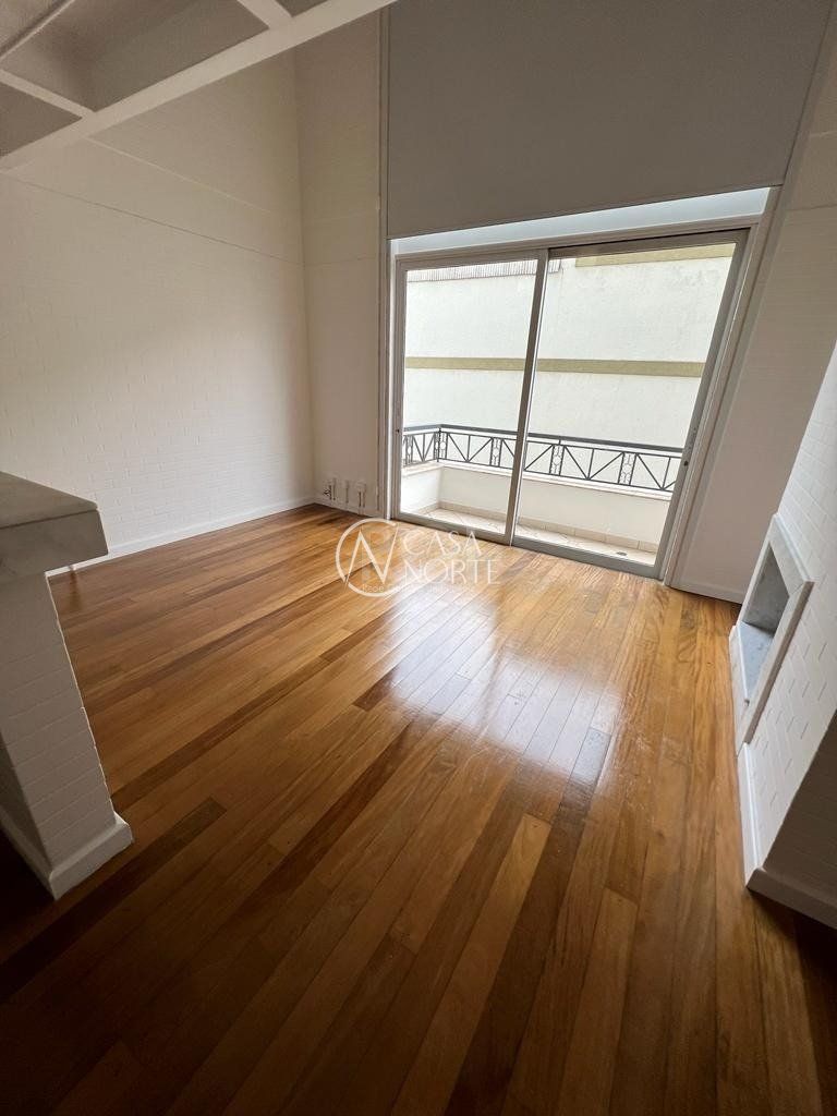 Loft à venda com 1 quarto, 77m², 1 suíte, 2 vagas, Rua Padre Chagas no bairro Moinhos de Vento em Porto Alegre