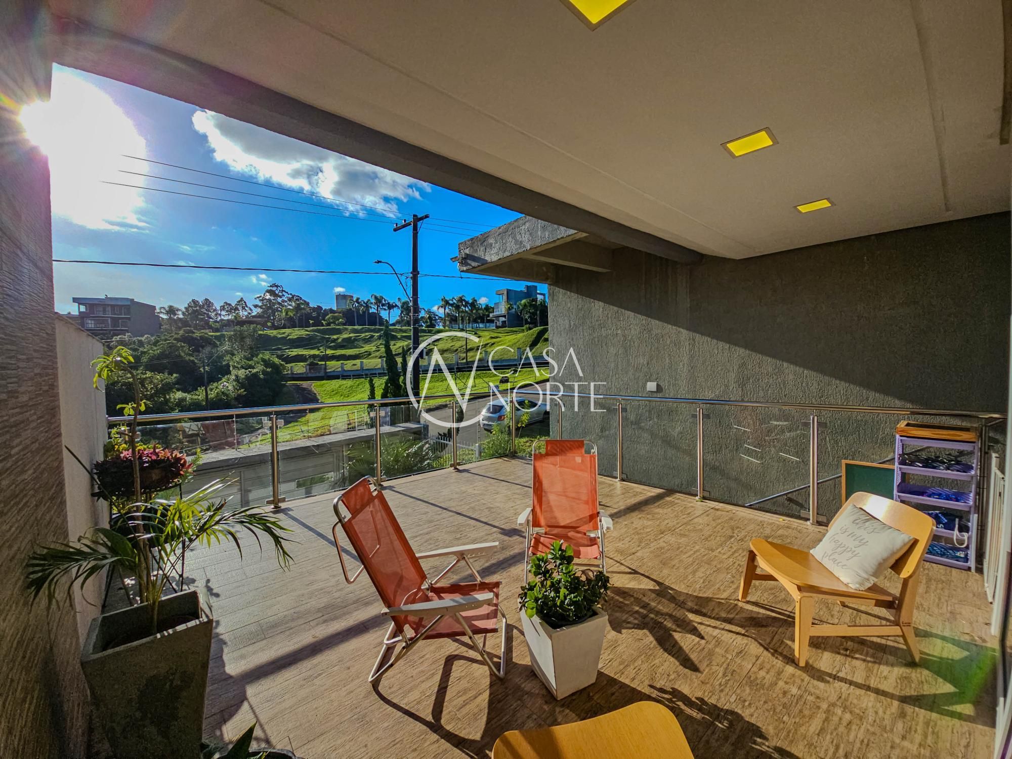 Sobrado à venda com 3 quartos, 161m², 1 suíte, 3 vagas, Avenida Altos do Santa Rita no bairro Aberta dos Morros em Porto Alegre