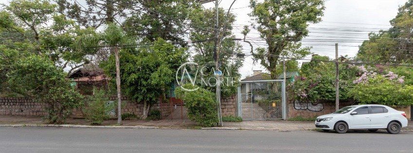 Casa à venda com 4 quartos, 200m², 1 suíte, 5 vagas, Avenida Otto Niemeyer no bairro Tristeza em Porto Alegre