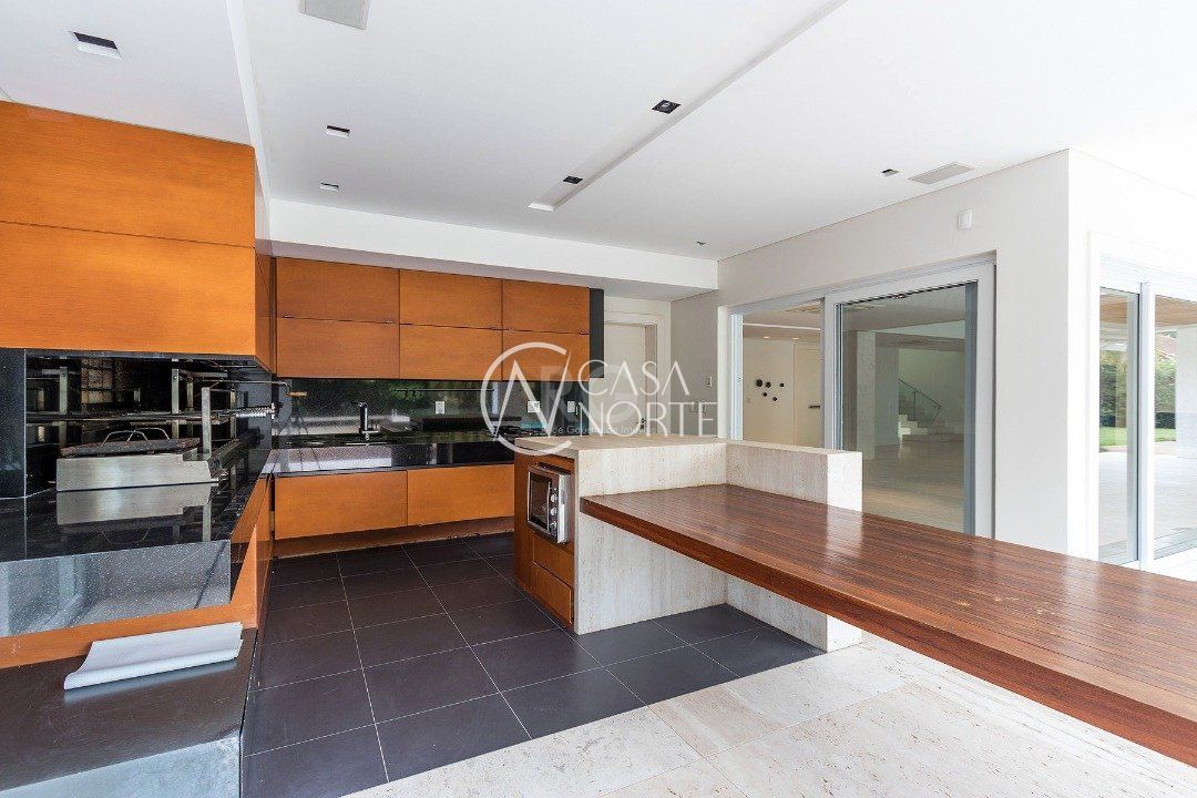 Casa de Condomínio à venda com 4 quartos, 664m², 4 suítes, 4 vagas, Avenida Juca Batista no bairro Terraville em Porto Alegre