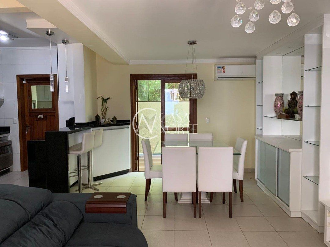 Casa de Condomínio à venda com 3 quartos, 122m², 1 suíte, 2 vagas, Rua Upamaroti no bairro Cristal em Porto Alegre