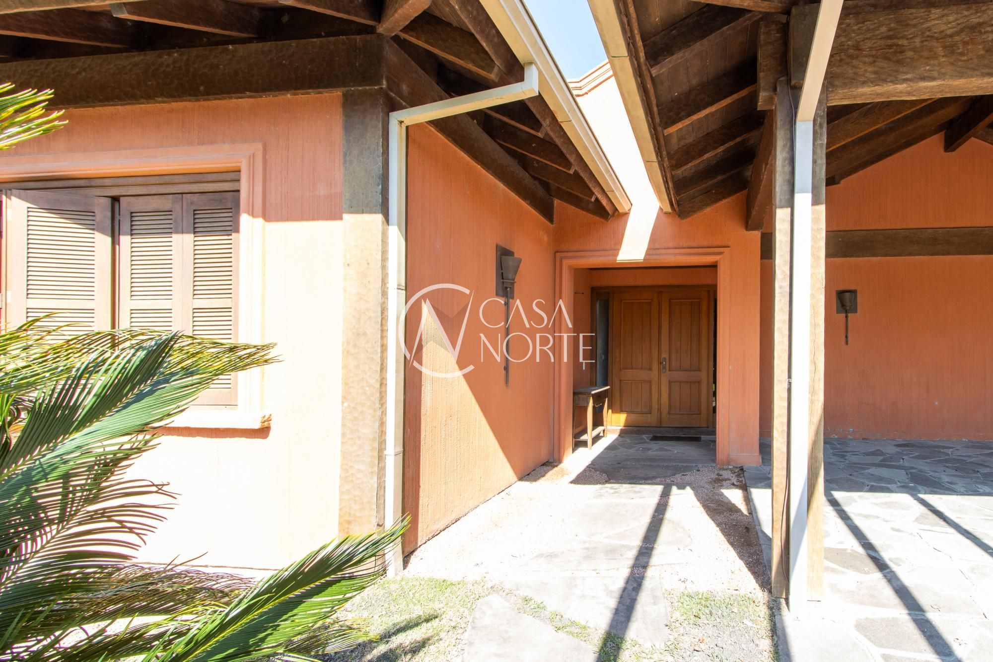 Casa de Condomínio à venda com 4 quartos, 596m², 4 suítes, 5 vagas, Avenida Juca Batista no bairro Belém Novo em Porto Alegre