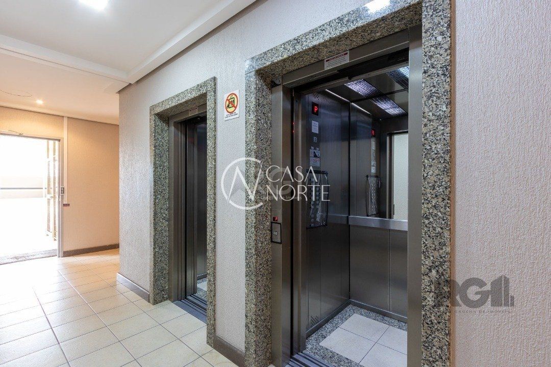 Apartamento à venda com 3 quartos, 134m², 1 suíte, 2 vagas, Rua Professor Cristiano Fischer no bairro Petrópolis em Porto Alegre