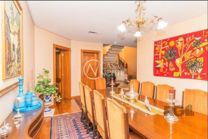 Cobertura à venda com 4 quartos, 579m², 2 suítes, 3 vagas, Rua Santo Inácio no bairro Moinhos de Vento em Porto Alegre