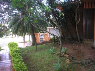 Casa à venda com 3 quartos, 422m², 1 suíte, Rua General Tadeusz Kosciuszko no bairro Ipanema em Porto Alegre