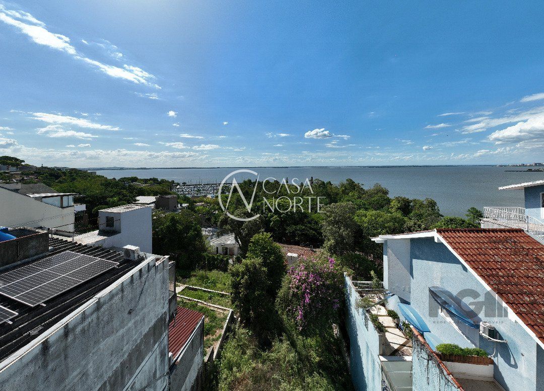 Terreno à venda  com 450m², Rua Bororo no bairro Vila Assunção em Porto Alegre