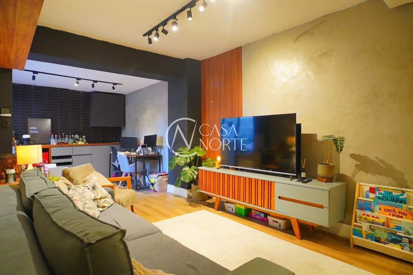 Apartamento Garden à venda com 3 quartos, 129m², 1 suíte, Rua Sinimbú no bairro Petrópolis em Porto Alegre