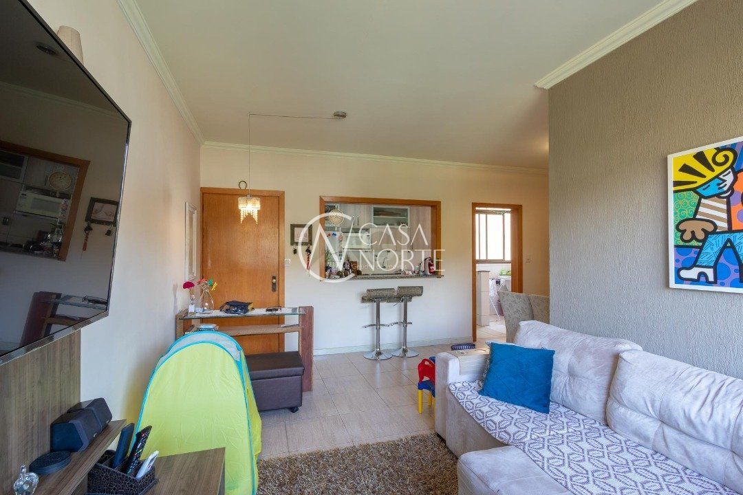 Apartamento à venda com 3 quartos, 82m², 1 suíte, 1 vaga, Rua Cangussu no bairro Nonoai em Porto Alegre