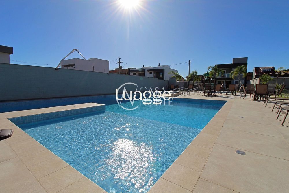 Casa de Condomínio à venda com 3 quartos, 184m², 3 suítes, 2 vagas, Rua Sinai no bairro Ipanema em Porto Alegre