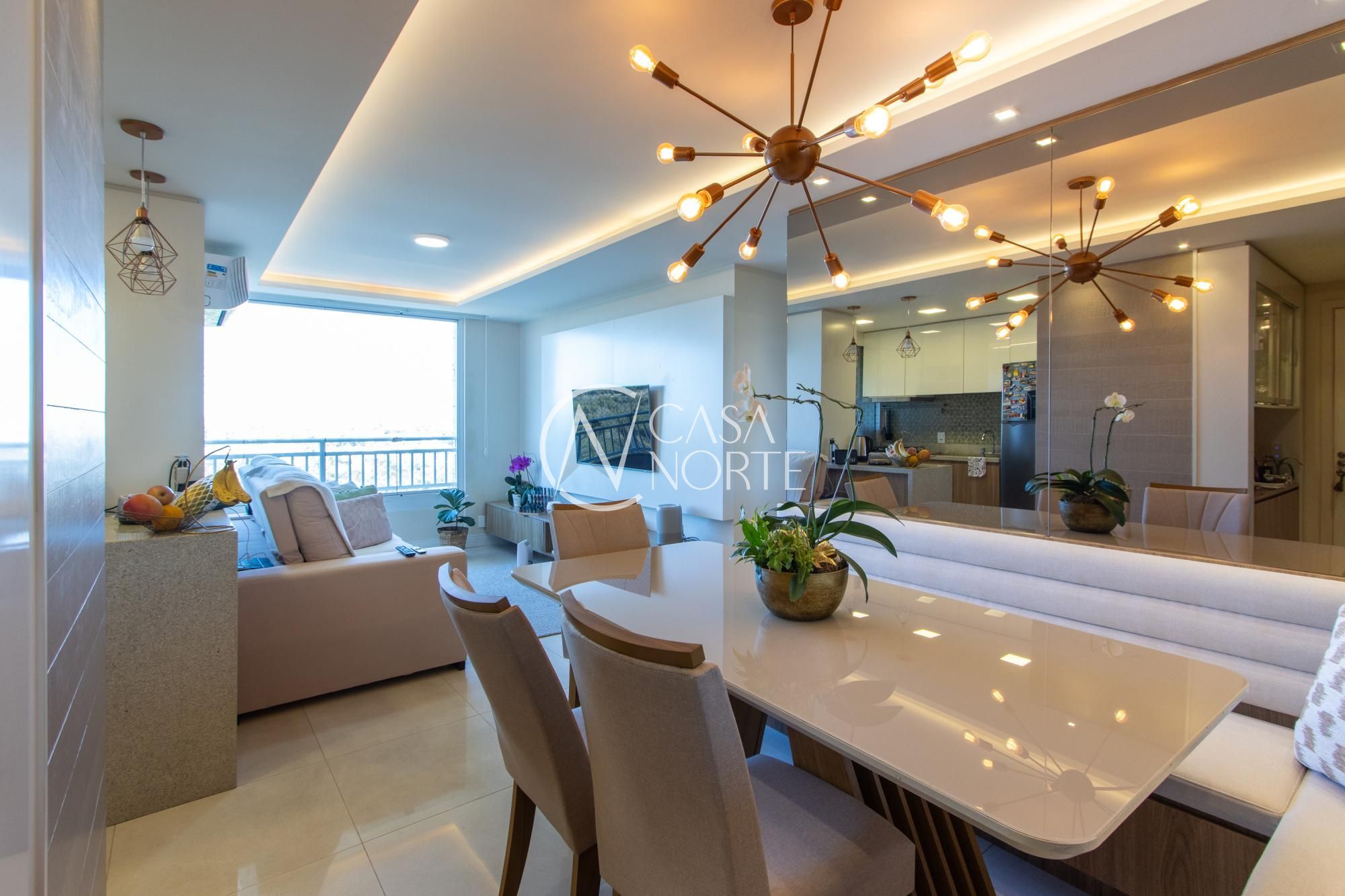 Apartamento à venda com 2 quartos, 65m², 1 suíte, 1 vaga, Rua Airton Ferreira da Silva no bairro Farrapos em Porto Alegre
