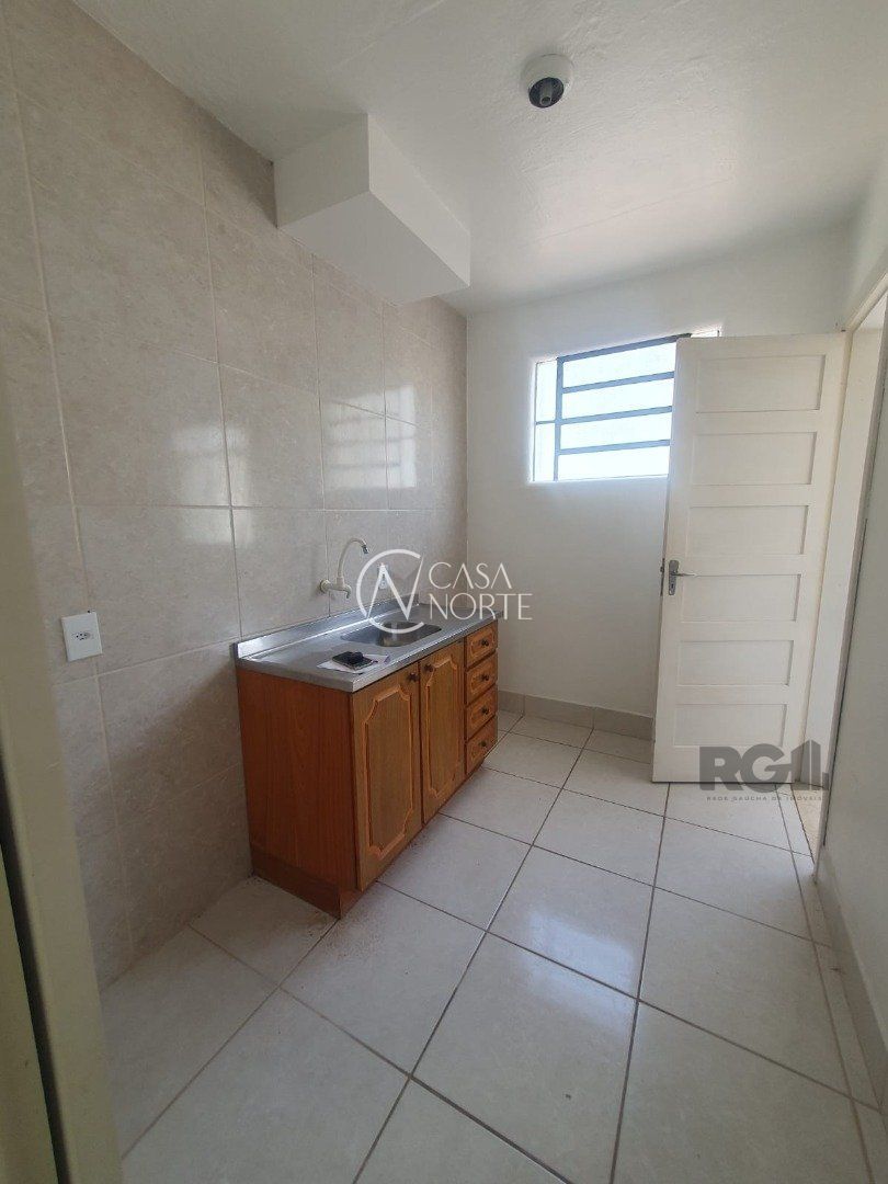 Apartamento à venda com 2 quartos, 78m², 1 vaga, Rua Padre João Batista Reus no bairro Camaquã em Porto Alegre