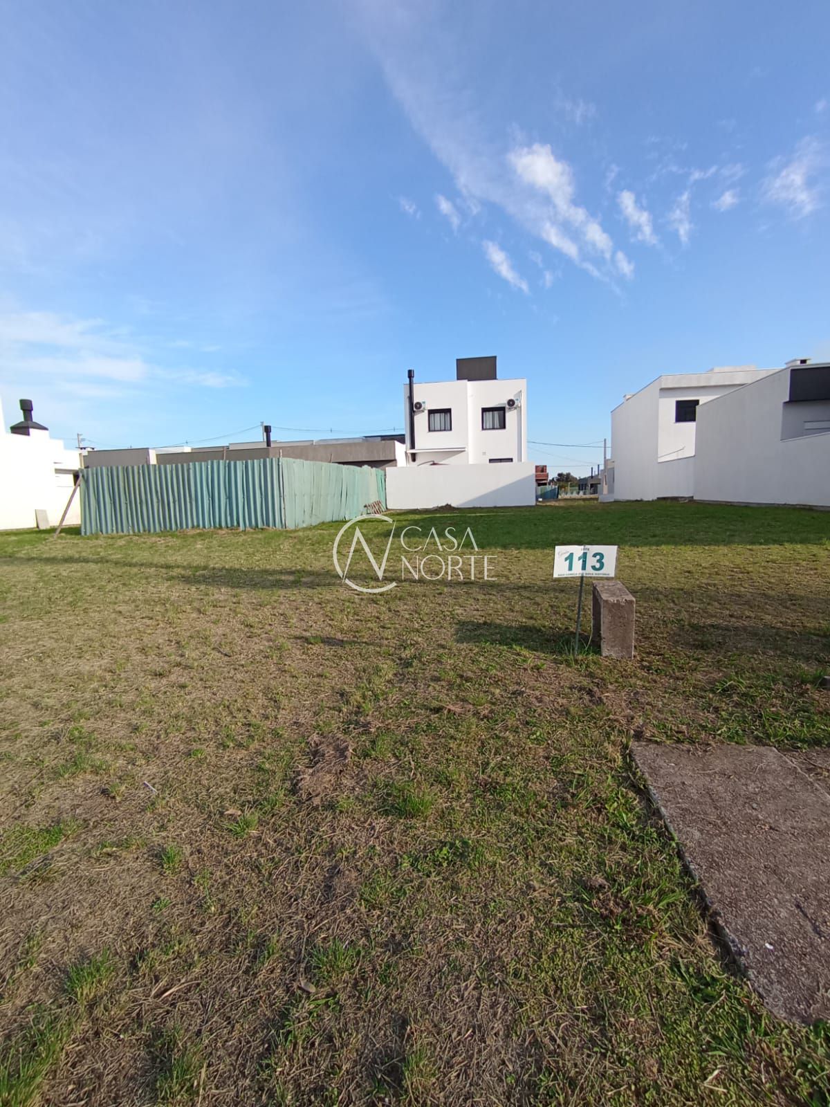 Terreno à venda  com 147m², Juca Batista no bairro Hípica em Porto Alegre
