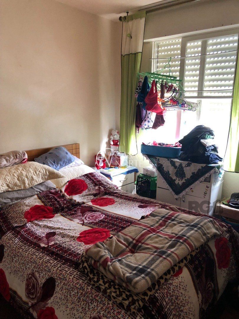 Apartamento à venda com 1 quarto, 34m², 1 vaga, Rua José Domingos Varella no bairro Cavalhada em Porto Alegre