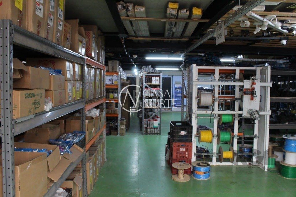 Pavilhão à venda , 1353m², Avenida Orleaes no bairro Guarujá em Porto Alegre