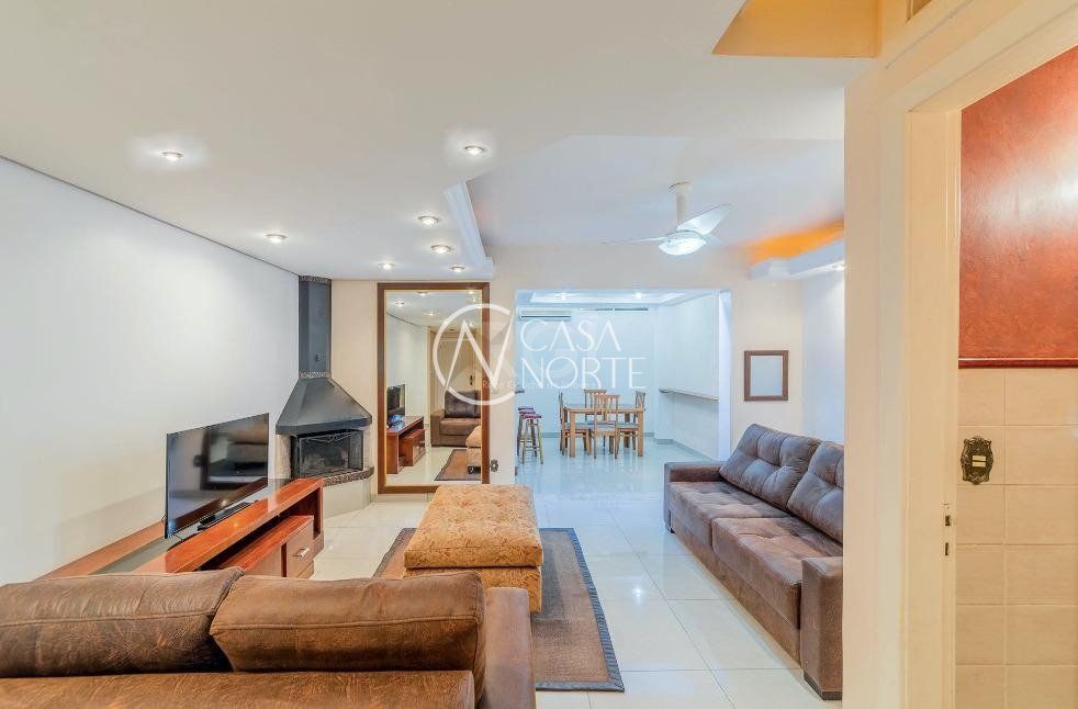 Casa de Condomínio à venda com 3 quartos, 210m², 3 suítes, 1 vaga, Rua Doutor Barcelos no bairro Tristeza em Porto Alegre