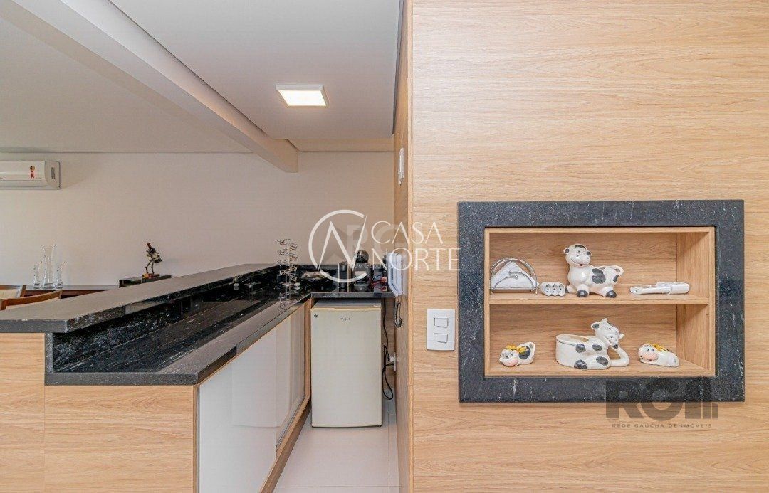 Apartamento à venda com 3 quartos, 141m², 3 suítes, 2 vagas, Rua José Gomes no bairro Tristeza em Porto Alegre