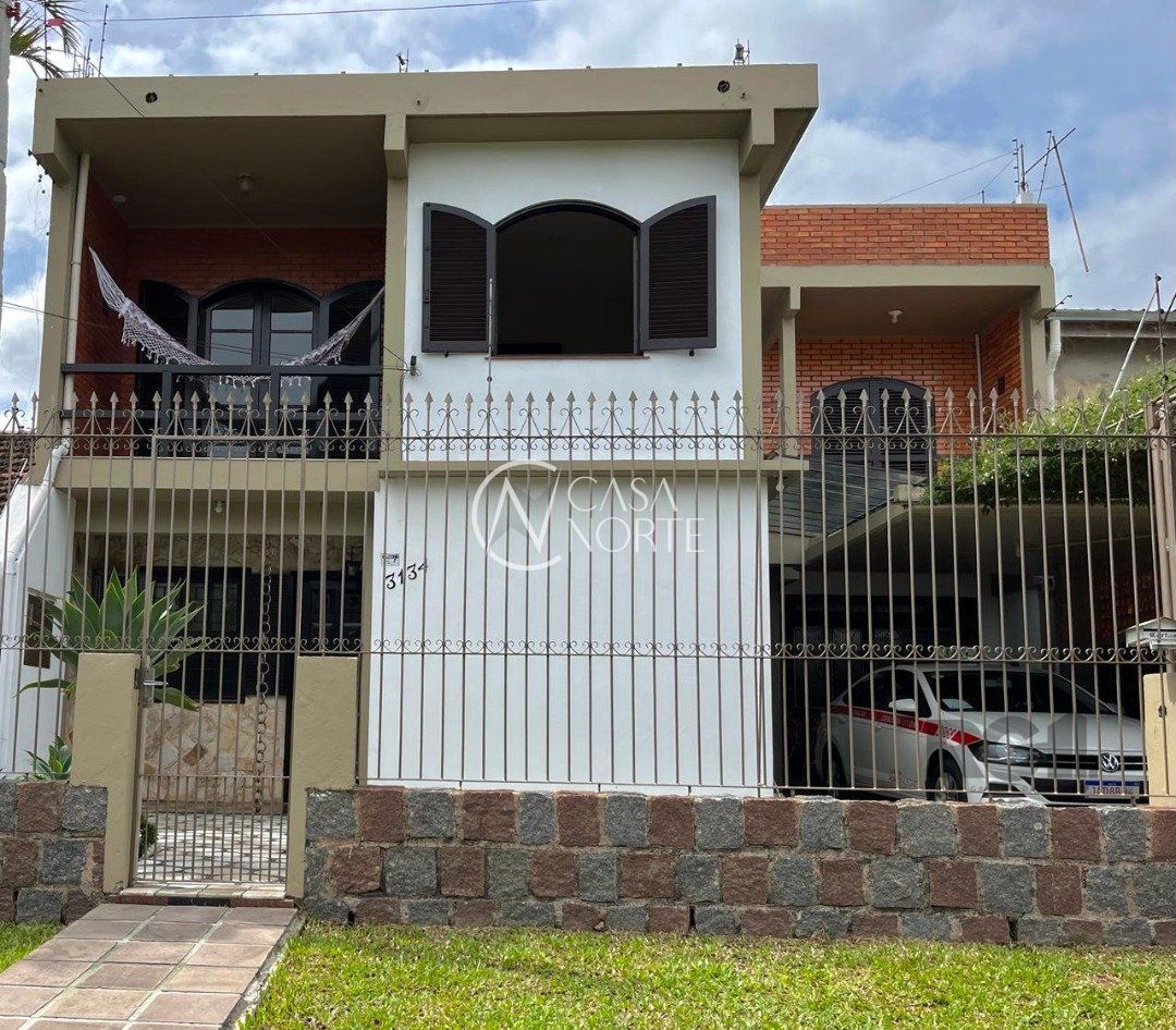 Casa à venda com 3 quartos, 150m², 1 suíte, 2 vagas, Rua Álvaro Difini no bairro Restinga em Porto Alegre