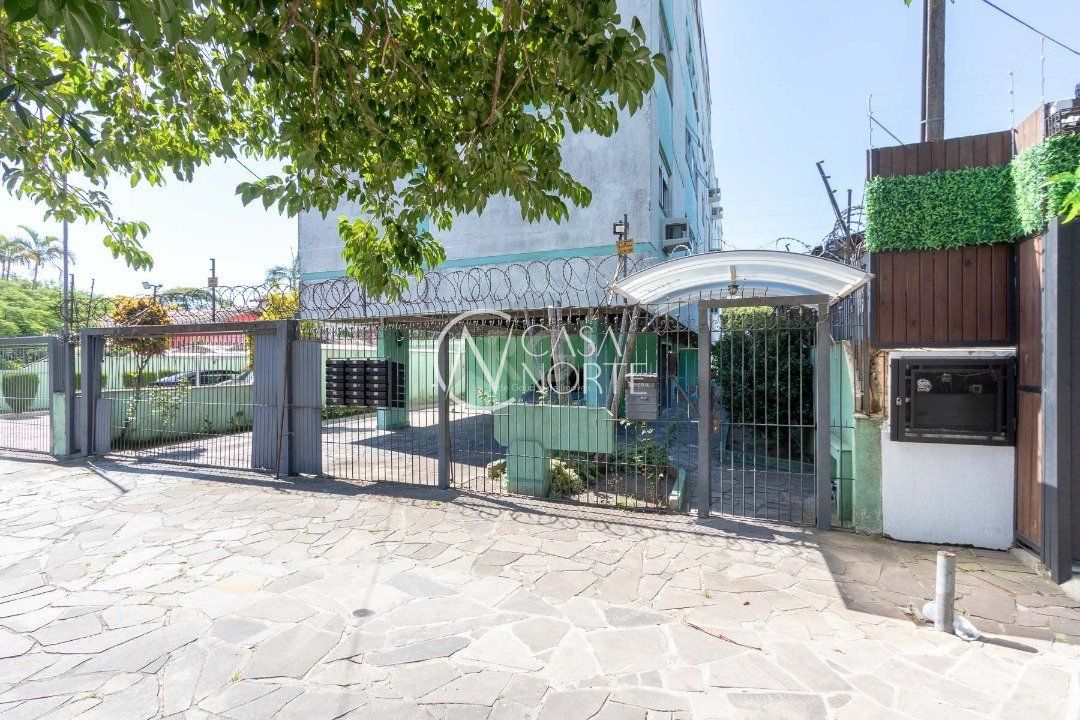 Cobertura à venda com 2 quartos, 79m², 1 suíte, 1 vaga, Rua Chico Pedro no bairro Camaquã em Porto Alegre