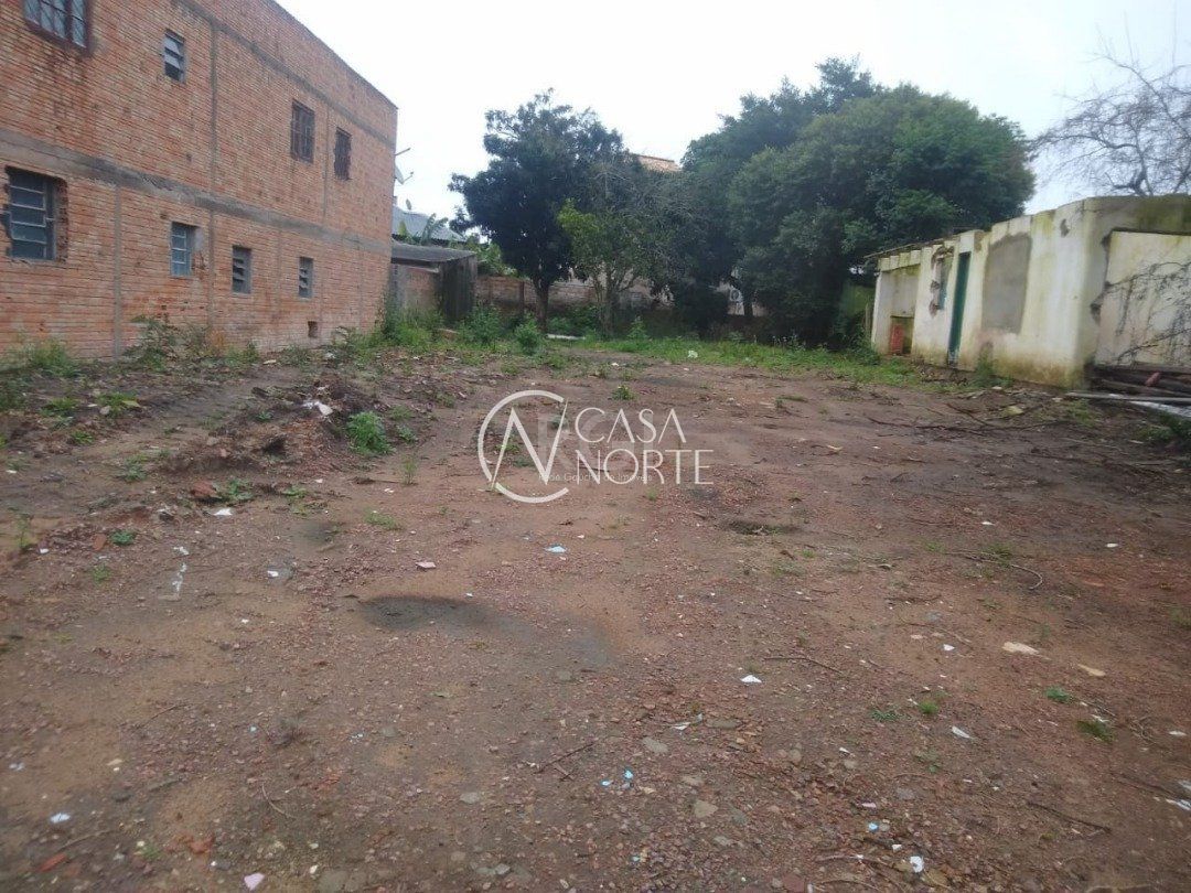 Terreno à venda  com 726m², Avenida da Serraria no bairro Espírito Santo em Porto Alegre