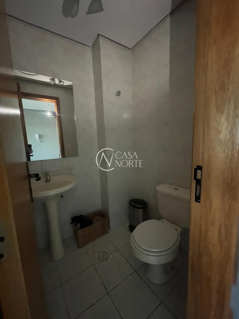 Sala Comercial à venda com 1 quarto, 43m², 1 vaga, Avenida Carlos Gomes no bairro Boa Vista em Porto Alegre