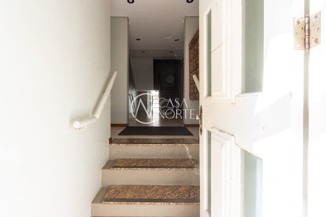 Apartamento à venda com 3 quartos, 71m², 1 vaga, Rua Porto Calvo no bairro Ipanema em Porto Alegre