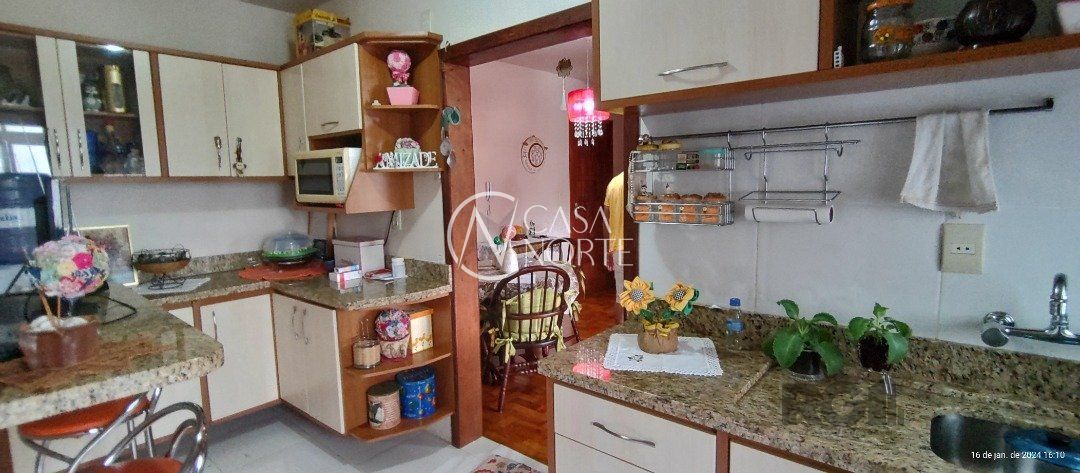Apartamento à venda com 2 quartos, 64m², 1 vaga, Rua Upamaroti no bairro Cristal em Porto Alegre