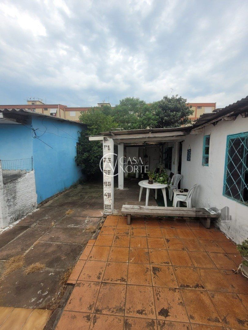 Casa à venda com 3 quartos, 180m², 1 suíte, Avenida Otto Niemeyer no bairro Camaquã em Porto Alegre