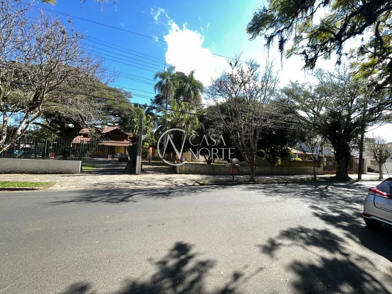 Terreno à venda  com 1870m², Rua Sargento Nicolau Dias de Farias no bairro Tristeza em Porto Alegre