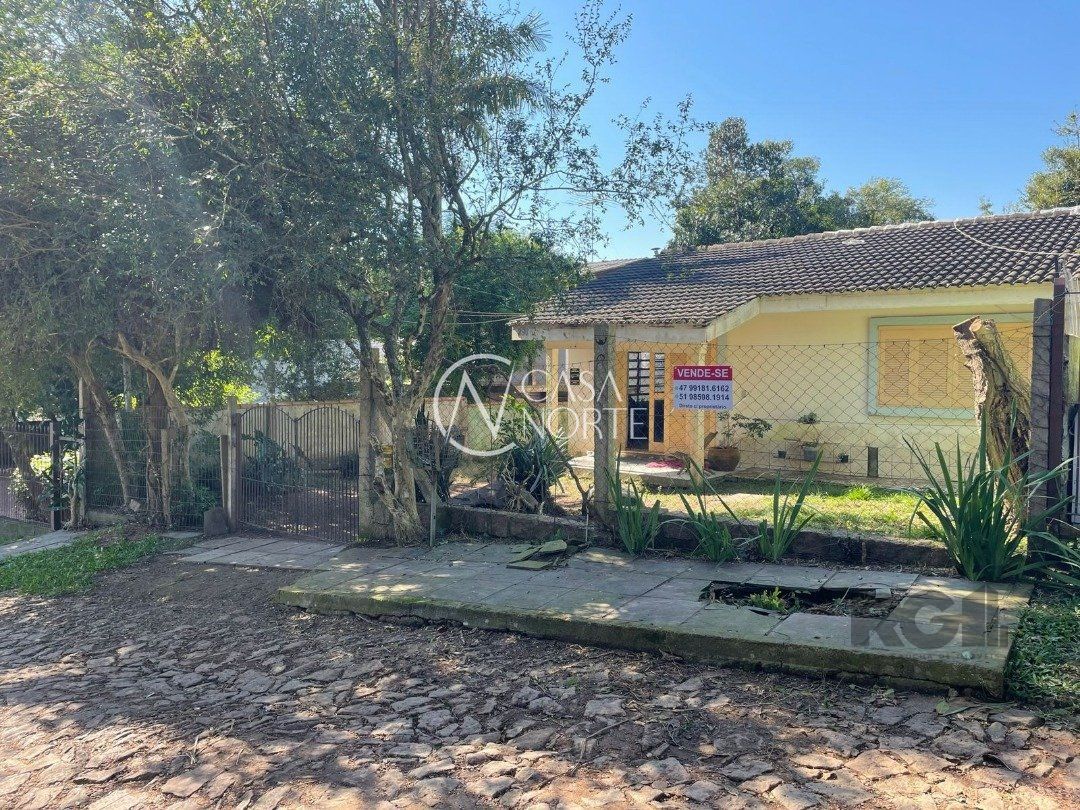 Casa à venda com 6 quartos, 200m², Rua Hygino Russi Lima no bairro Ponta Grossa em Porto Alegre