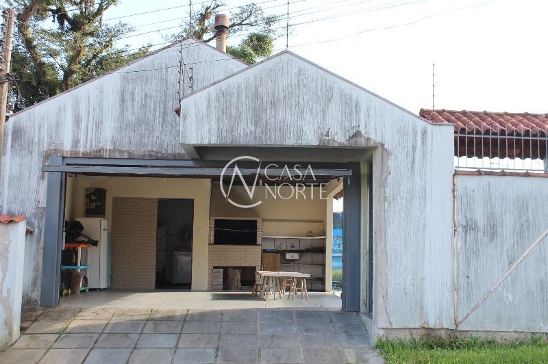 Casa à venda com 4 quartos, 255m², 1 suíte, 2 vagas, Rua Padre João Batista Reus no bairro Vila Conceição em Porto Alegre