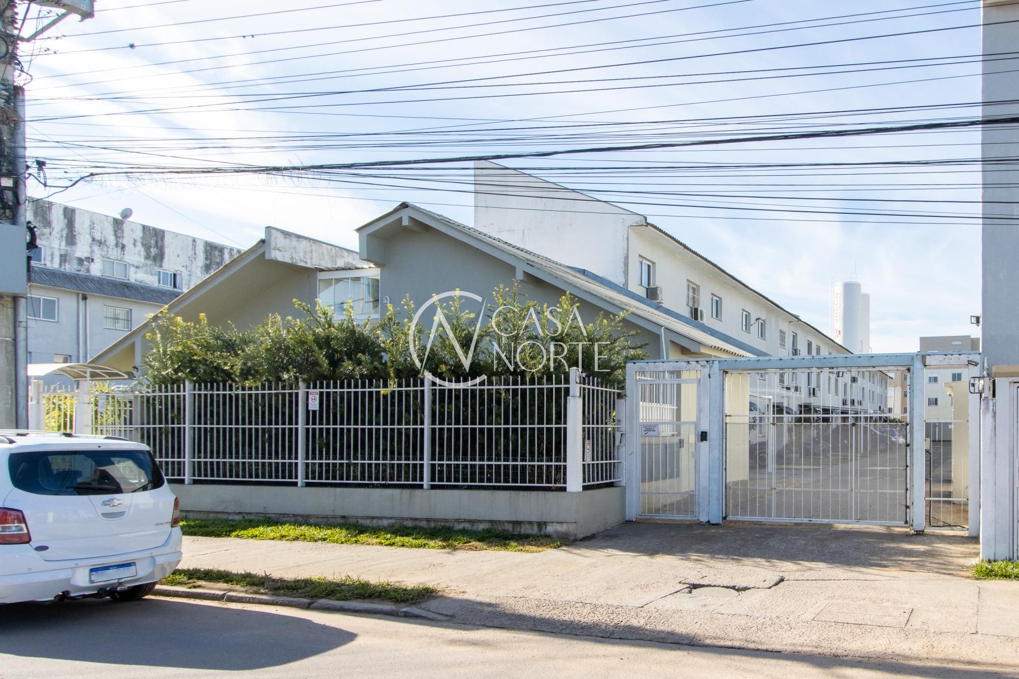 Casa à venda com 3 quartos, 52m², 1 vaga, Rua Dorival Castilhos Machado no bairro Aberta dos Morros em Porto Alegre